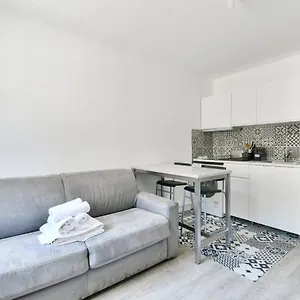  Appartement Superbe Studio Proche De La Du Prado